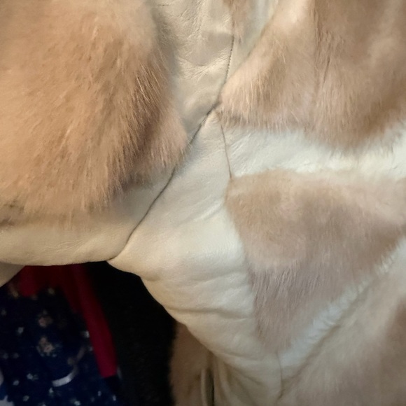Vintage Leather/Fur Coat - Size Small - Picture 7 of 10